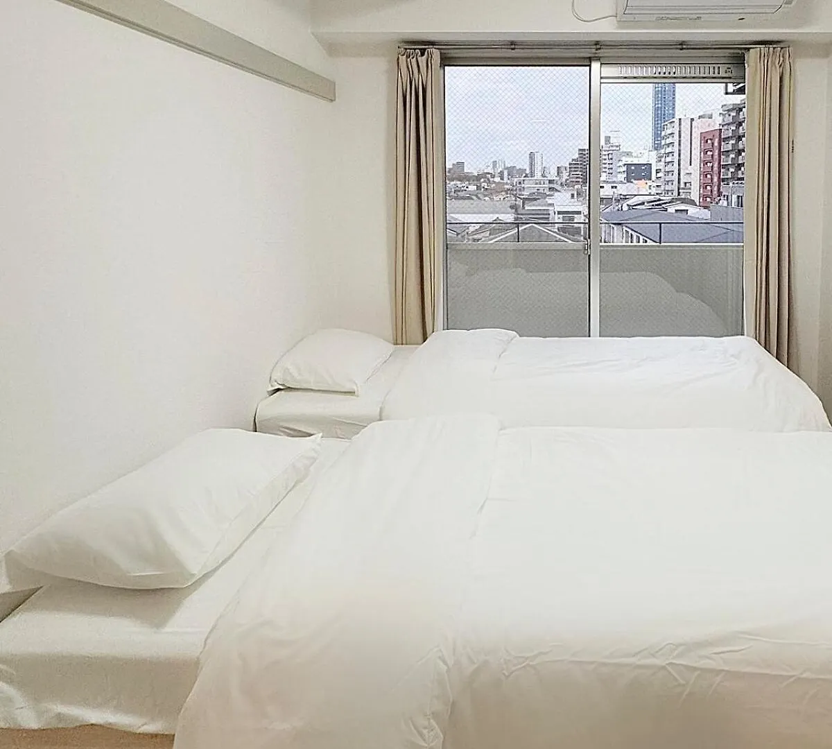 Ikebukuro 302 - Twin Room Tokyo